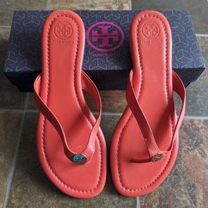 Tory Burch Pearce Poppy Red Gold Thong Sandles 9.5